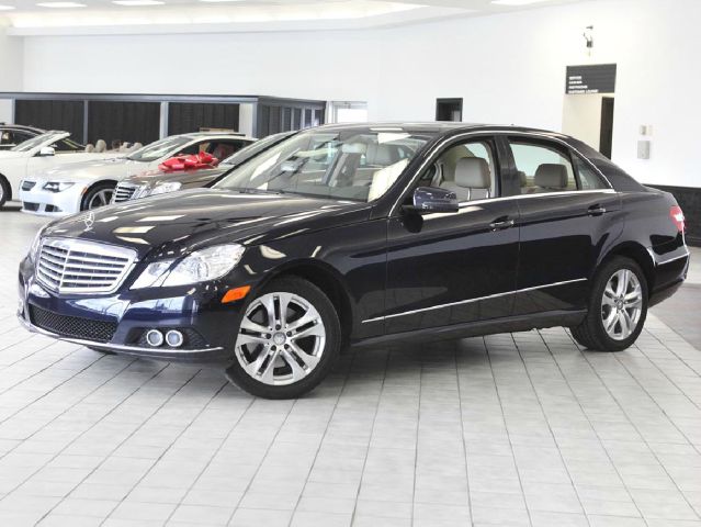 Mercedes-Benz E-Class 2010 photo 1