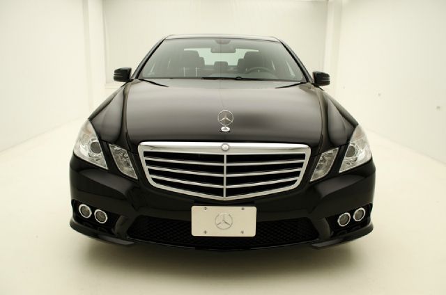 Mercedes-Benz E-Class 2010 photo 1