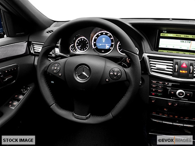 Mercedes-Benz E-Class 2011 photo 1