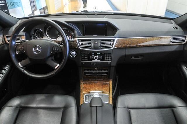 Mercedes-Benz E-Class 2011 photo 12