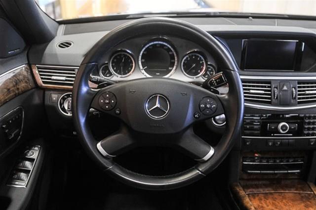 Mercedes-Benz E-Class 2011 photo 8