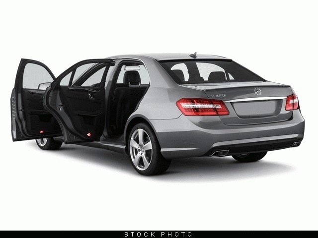 Mercedes-Benz E-Class 2011 photo 2