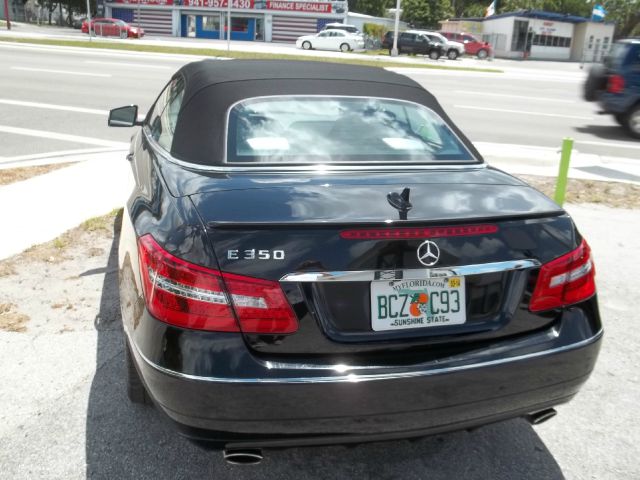 Mercedes-Benz E-Class 2012 photo 5