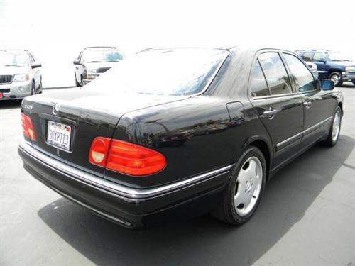 Mercedes-Benz E Class 1997 photo 1