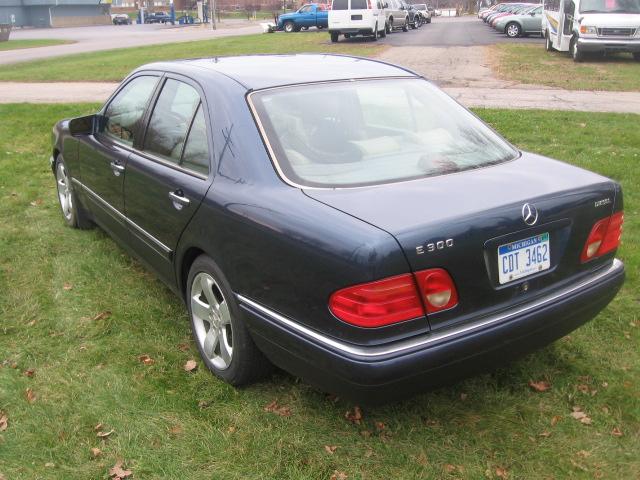 Mercedes-Benz E Class 1997 photo 2