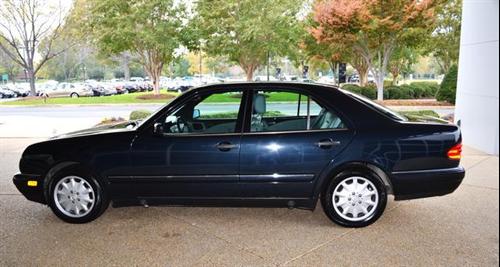 Mercedes-Benz E Class 1997 photo 3