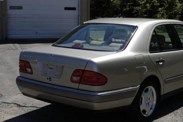 Mercedes-Benz E Class 1997 photo 4