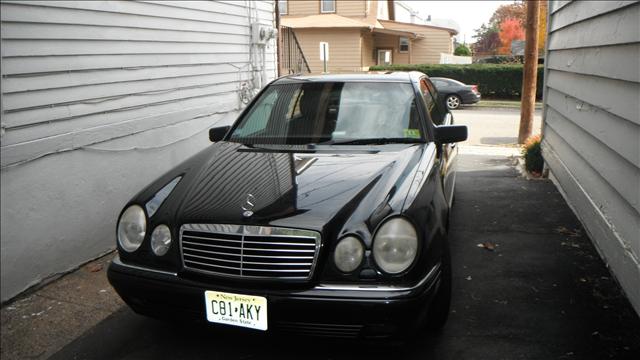 Mercedes-Benz E Class 1997 photo 3