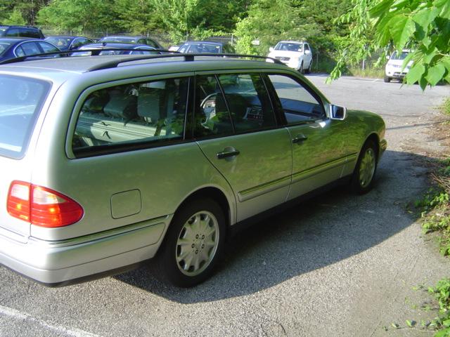 Mercedes-Benz E Class 1999 photo 3