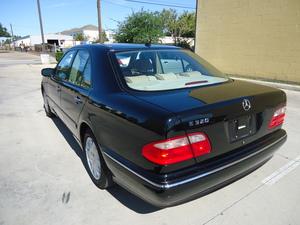 Mercedes-Benz E Class 2000 photo 5