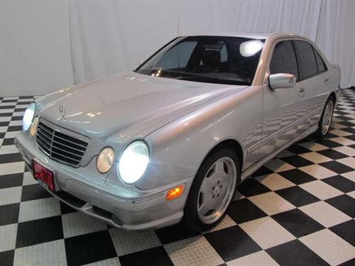 Mercedes-Benz E Class 2000 photo 2