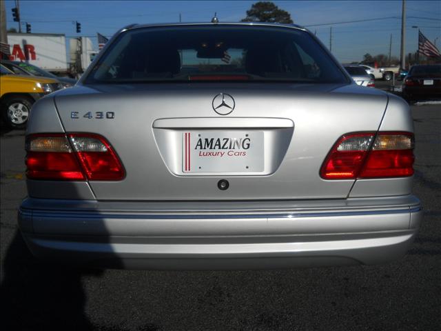 Mercedes-Benz E Class 2001 photo 3