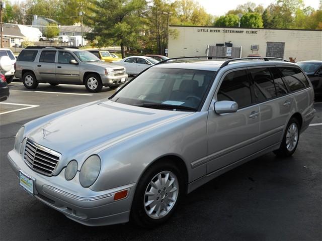 Mercedes-Benz E Class 2001 photo 3