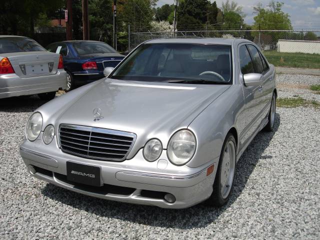 Mercedes-Benz E Class 2001 photo 1