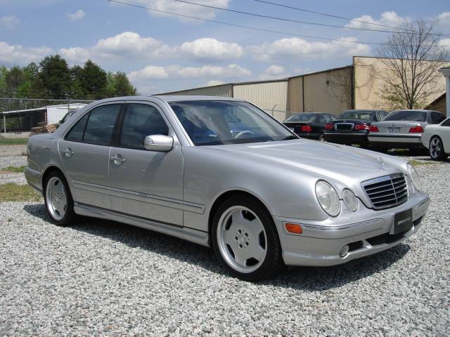 Mercedes-Benz E Class 2001 photo 2