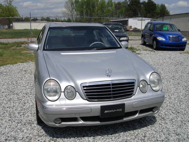 Mercedes-Benz E Class 2001 photo 3