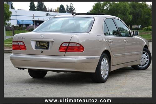 Mercedes-Benz E Class 2001 photo 1