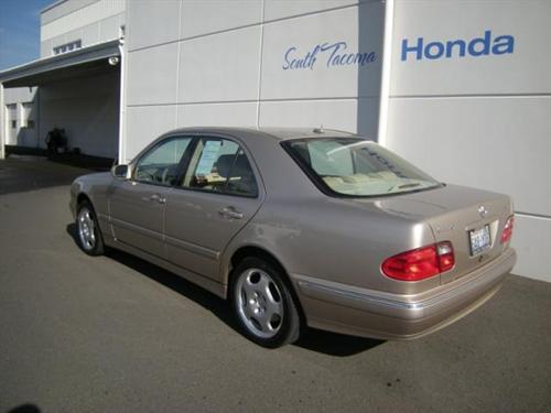 Mercedes-Benz E Class 2001 photo 2