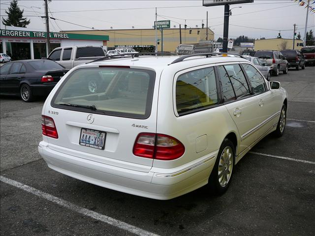 Mercedes-Benz E Class 2001 photo 4