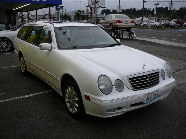 Mercedes-Benz E Class 2001 photo 3