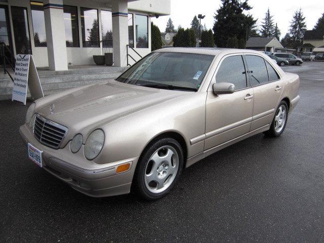 Mercedes-Benz E Class 2001 photo 1