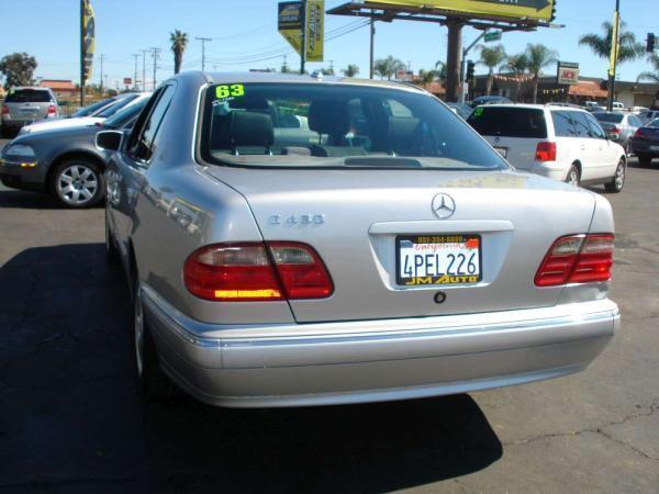 Mercedes-Benz E Class 2001 photo 2