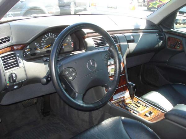 Mercedes-Benz E Class 2001 photo 5