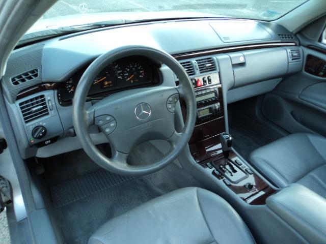 Mercedes-Benz E Class 2001 photo 5