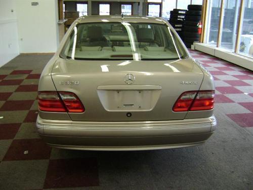 Mercedes-Benz E Class 2002 photo 5