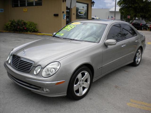 Mercedes-Benz E Class 2003 photo 1