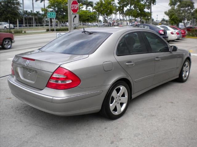 Mercedes-Benz E Class 2003 photo 5