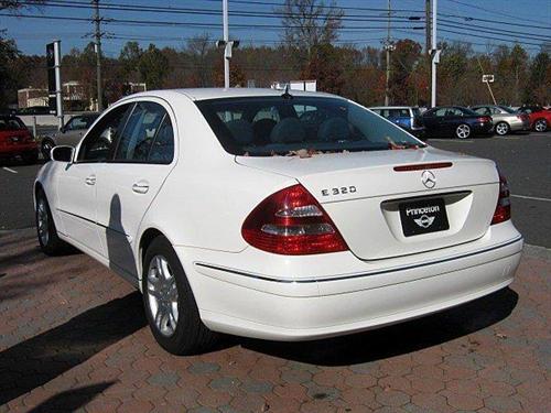 Mercedes-Benz E Class 2003 photo 1