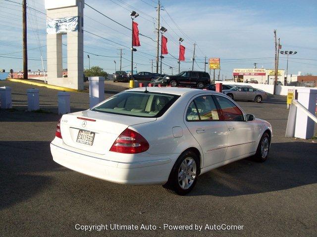 Mercedes-Benz E Class 2003 photo 3