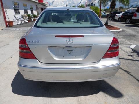 Mercedes-Benz E Class 2003 photo 2