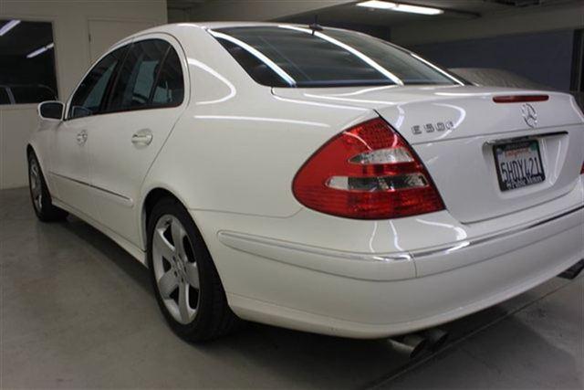 Mercedes-Benz E Class 2004 photo 4