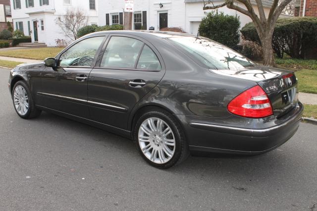 Mercedes-Benz E Class 2004 photo 4