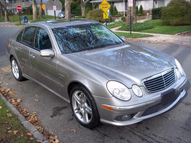 Mercedes-Benz E Class 2004 photo 2