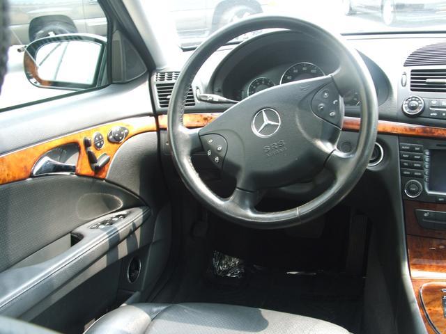 Mercedes-Benz E Class 2004 photo 4