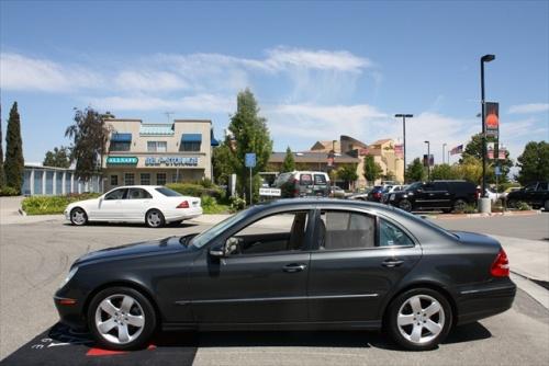 Mercedes-Benz E Class 2004 photo 2