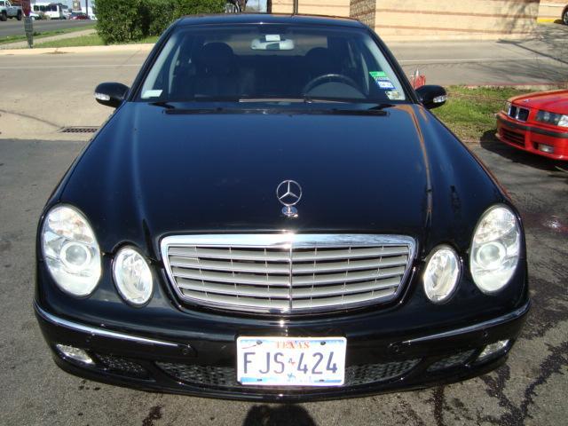 Mercedes-Benz E Class 2004 photo 1