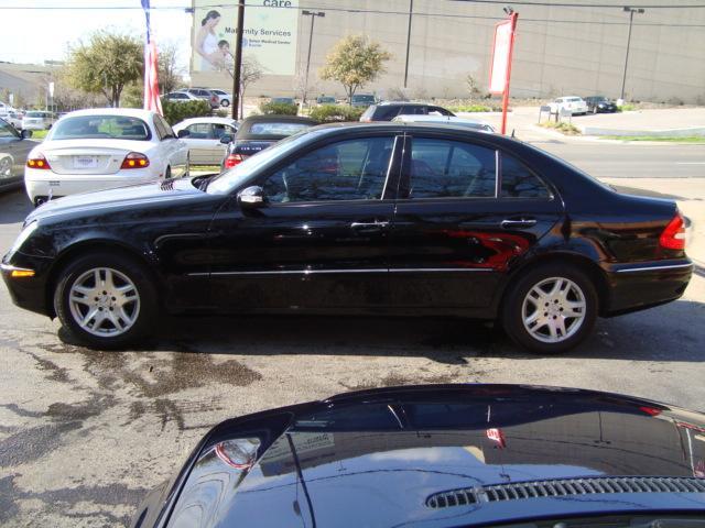 Mercedes-Benz E Class 2004 photo 3