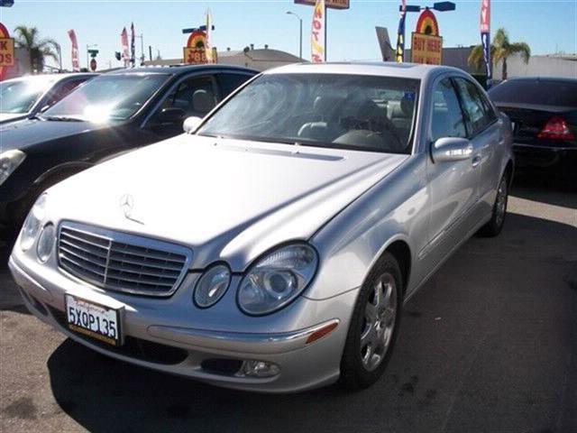 Mercedes-Benz E Class 2004 photo 2