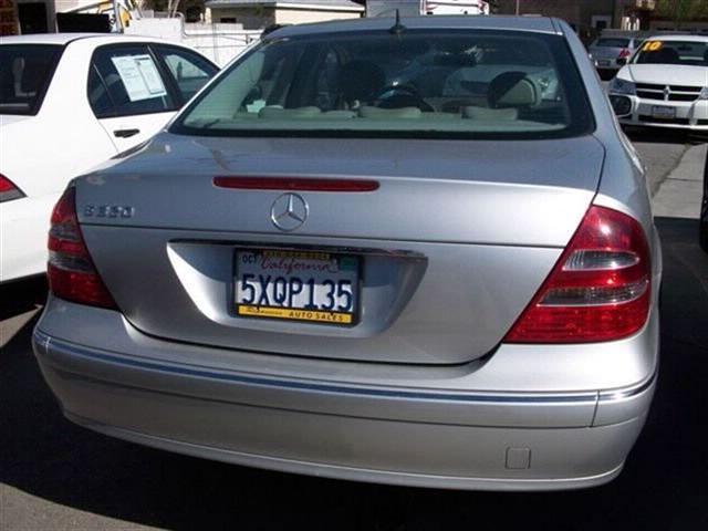 Mercedes-Benz E Class 2004 photo 4