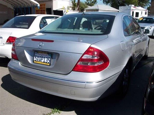 Mercedes-Benz E Class 2004 photo 5