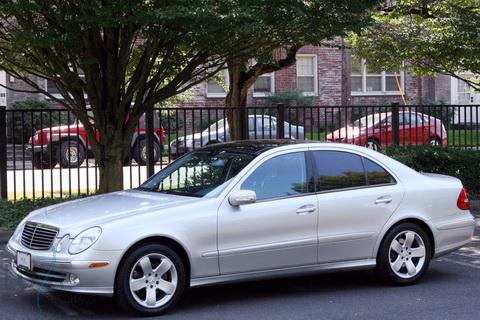 Mercedes-Benz E Class 2004 photo 2