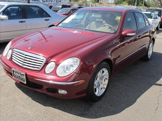 Mercedes-Benz E Class 2004 photo 2