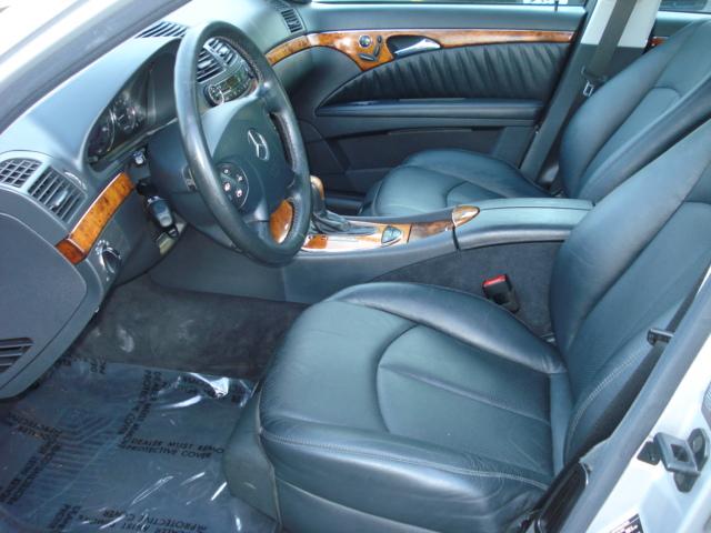 Mercedes-Benz E Class 2004 photo 2