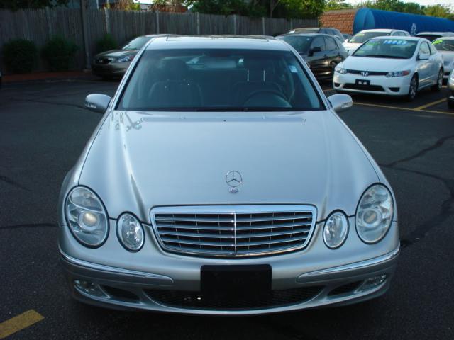 Mercedes-Benz E Class 2004 photo 5