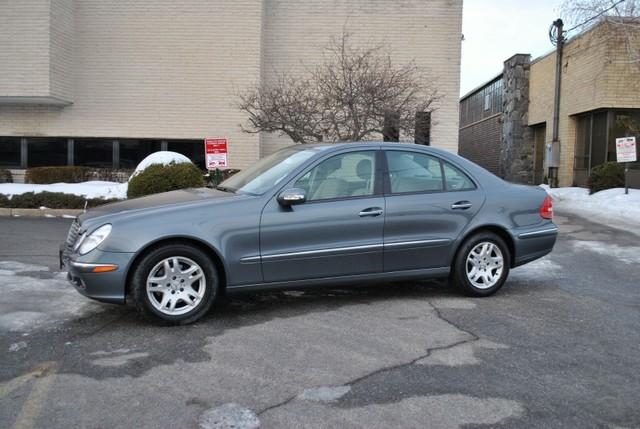 Mercedes-Benz E Class 2005 photo 4