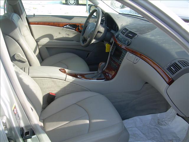 Mercedes-Benz E Class 2005 photo 1